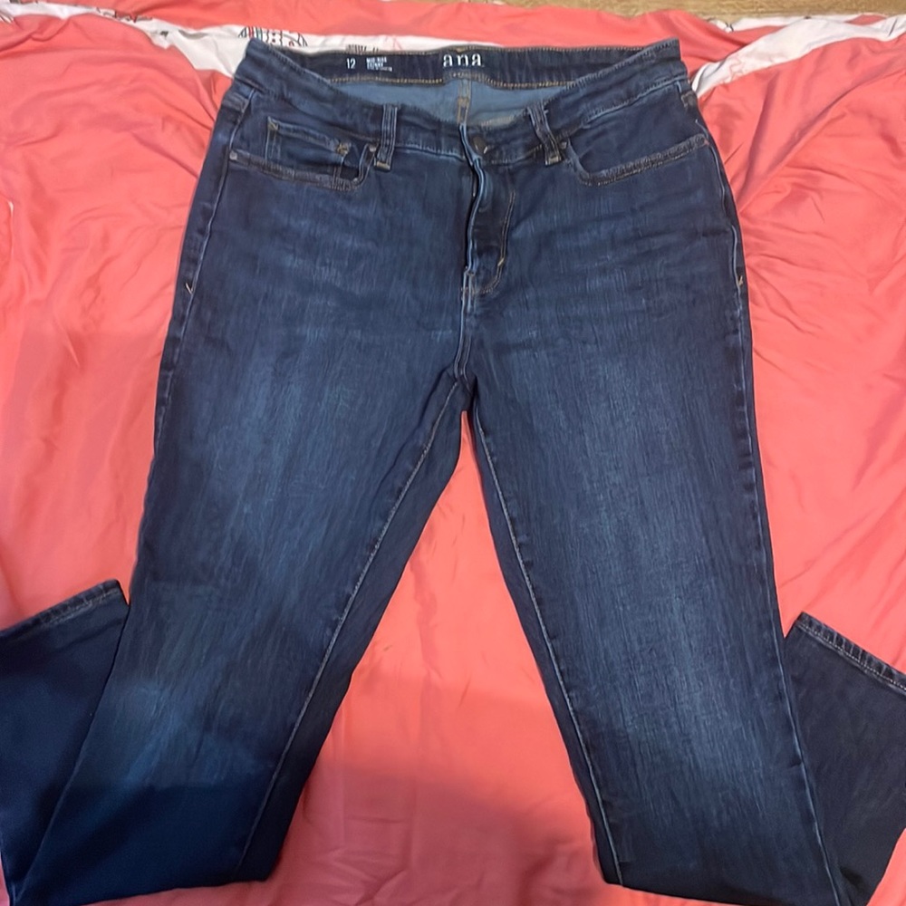 size 12 mid rise skinny blue jeans
